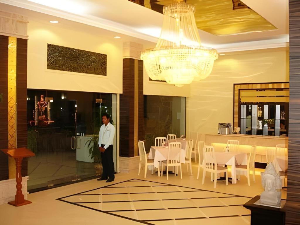 Casa Boutique Hotel Phnom Penh Exterior photo