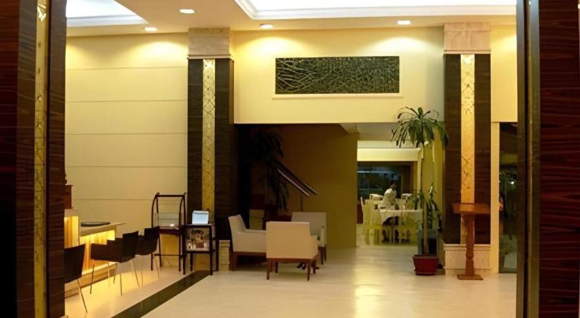 Casa Boutique Hotel Phnom Penh Exterior photo